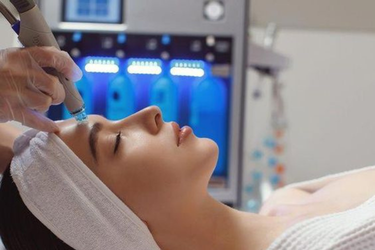 Hydrafacial treatment